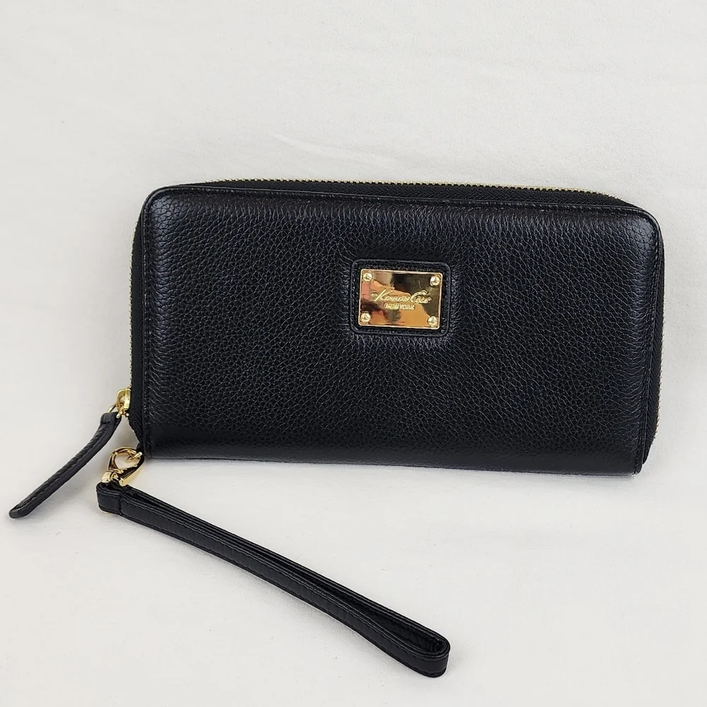 Kenneth Cole kenneth cole